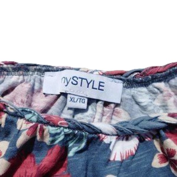 Copy - MY StyleFlowered Tank - Picture 2 of 4